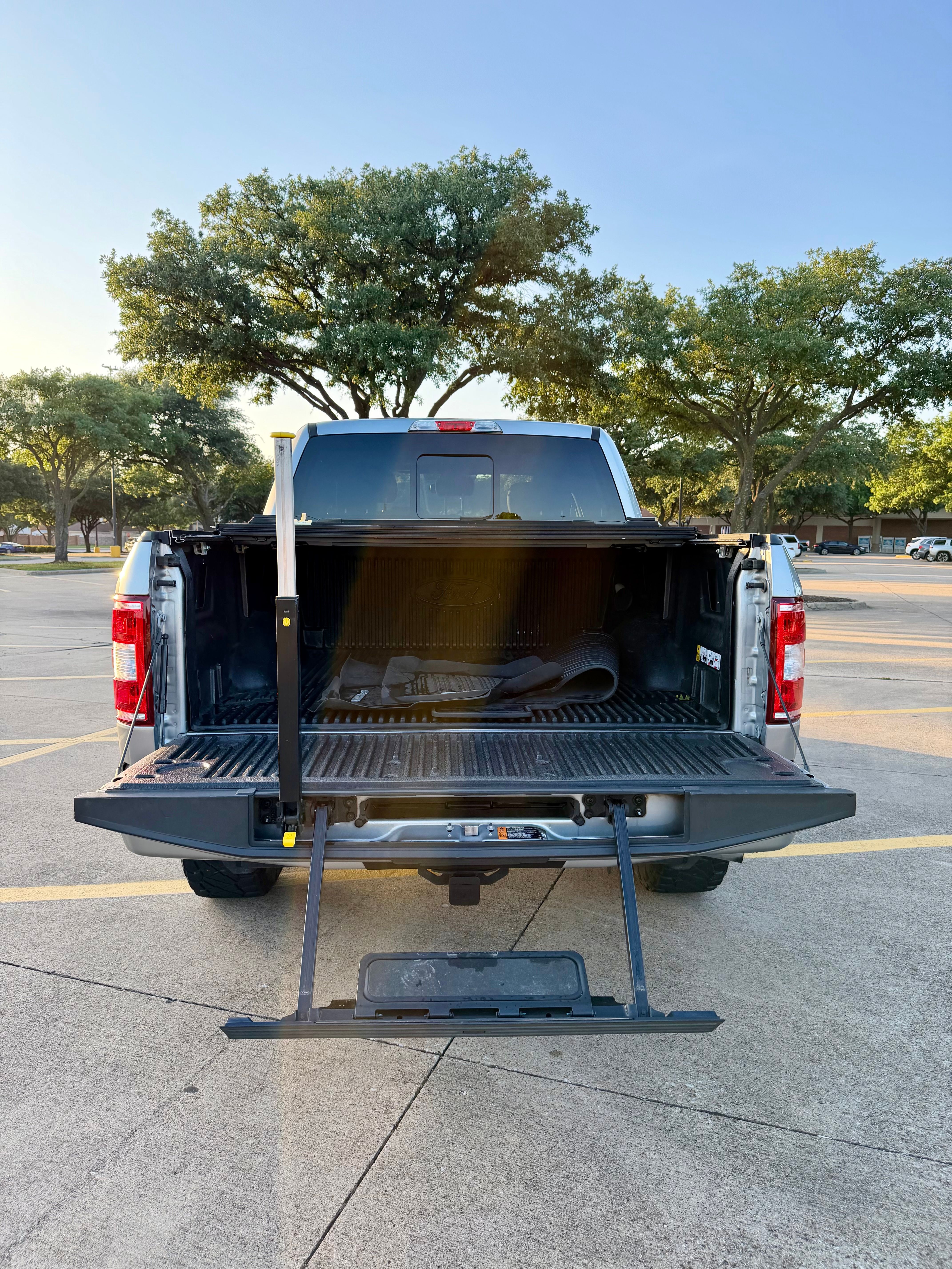 Used 2020 Ford F150 XLT w/ Equipment Group 302A Luxury AWD/4WD image 11