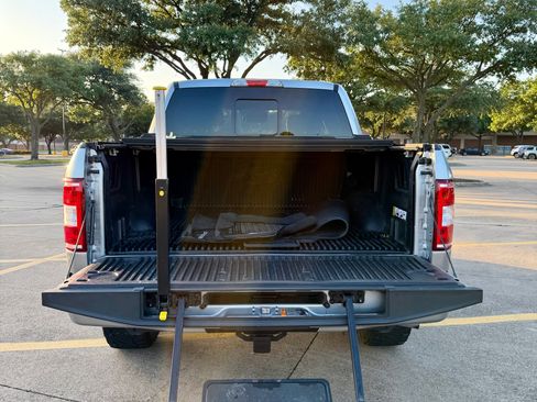 Used 2020 Ford F150 XLT w/ Equipment Group 302A Luxury AWD/4WD image 10
