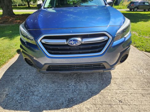 Used 2019 Subaru Outback 2.5i AWD/4WD image 13