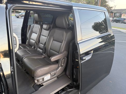 Used 2015 Honda Odyssey EX-L image 17