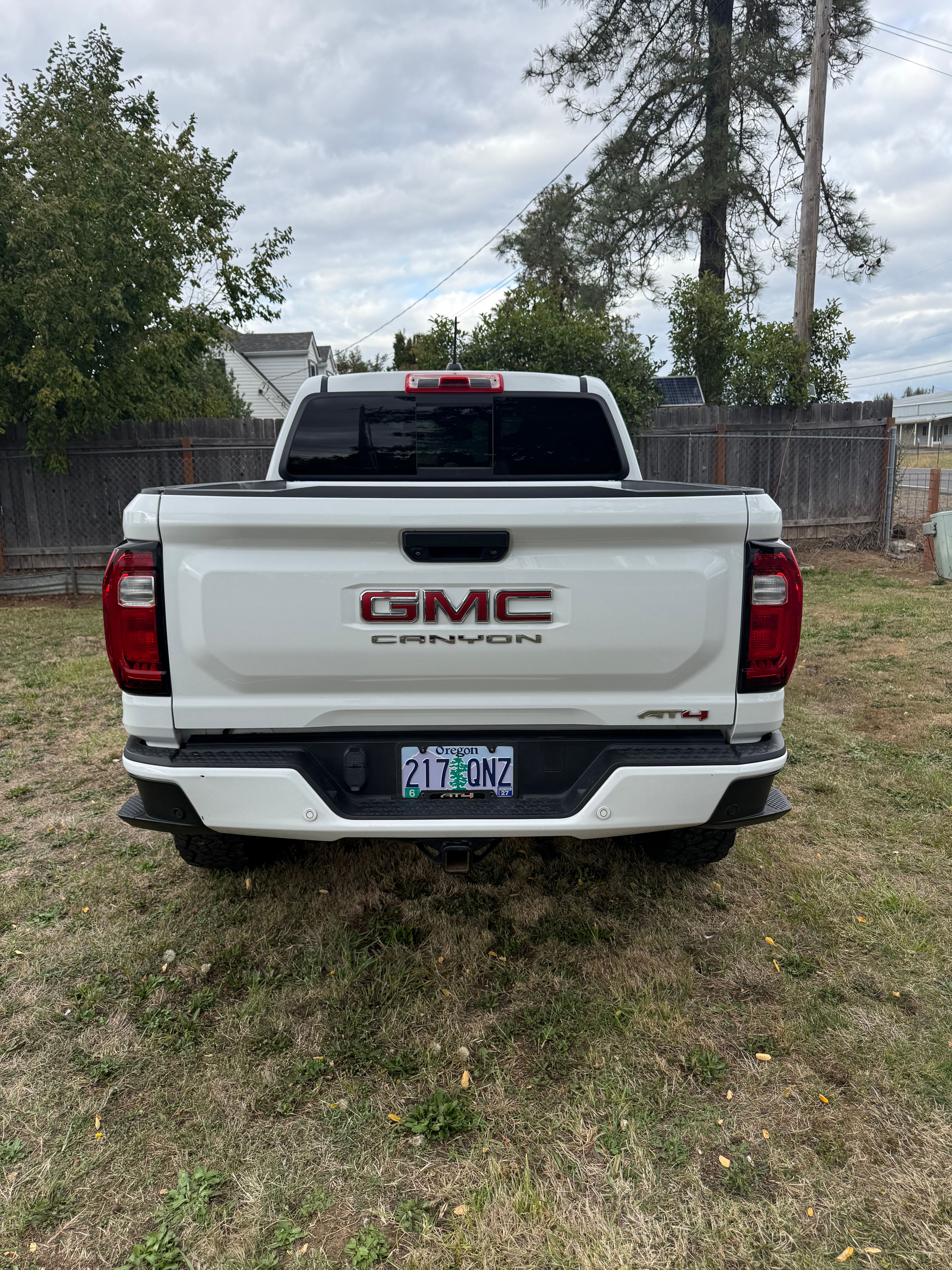 Used 2023 GMC Canyon AT4 w/ AT4 Premium Package AWD/4WD image 9