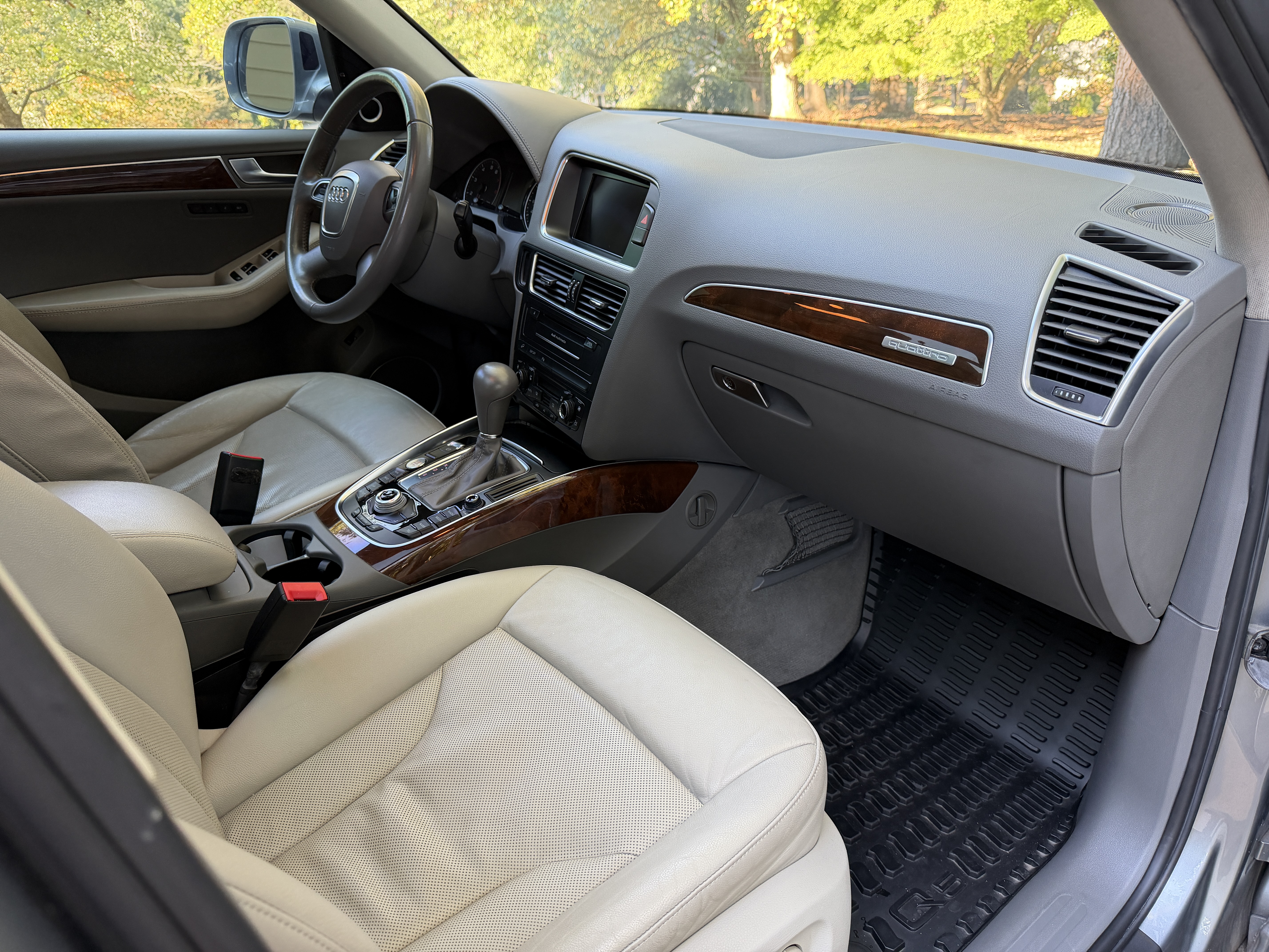 Used 2010 Audi Q5 3.2 Prestige AWD/4WD image 6