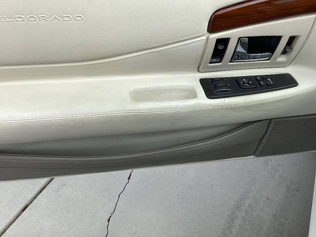 Used 2000 Cadillac Eldorado ESC w/ Comfort/Convenience Pkg FWD image 10