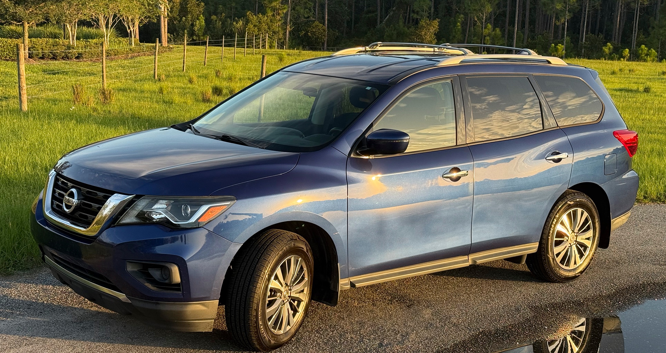 Used 2020 Nissan Pathfinder S FWD image 4