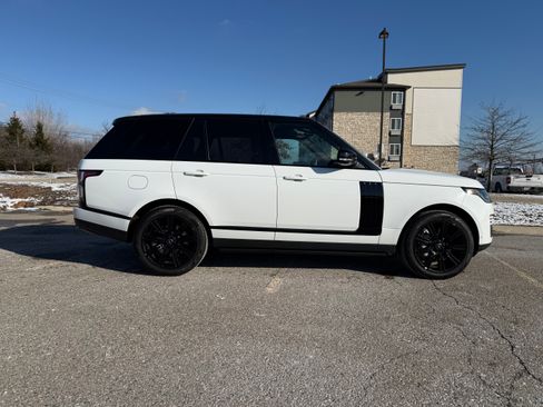 Used 2018 Land Rover Range Rover HSE image 9