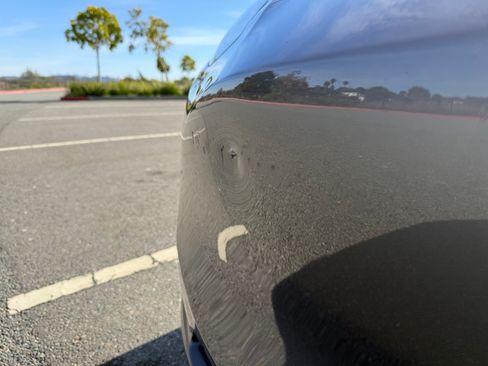 Used 2022 Tesla Model Y Long Range image 24