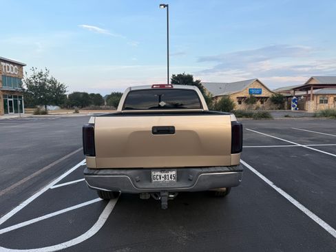 Used 2010 Toyota Tundra SR5 image 6