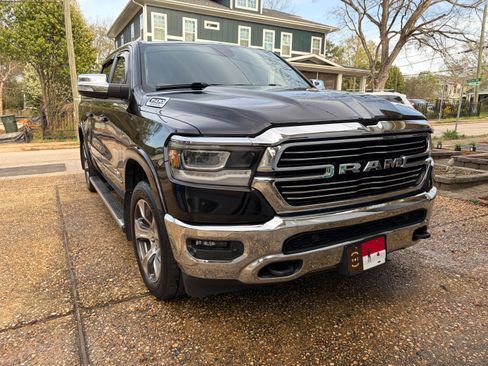 Used 2020 RAM 1500 Laramie image 2