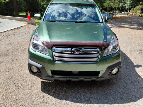 Used 2014 Subaru Outback 2.5i Premium image 6