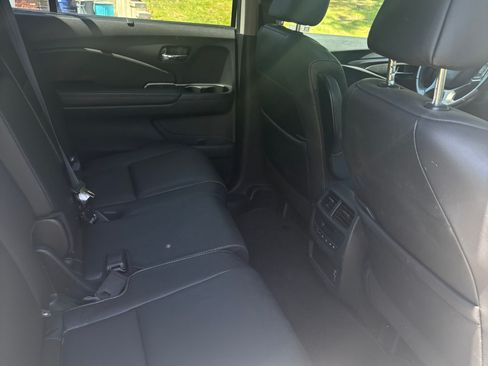 Used 2022 Honda Pilot Special Edition image 5
