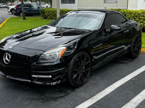 Used 2013 Mercedes-Benz SLK 250 image 1