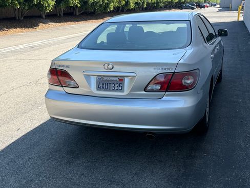 Used 2002 Lexus ES 330 FWD image 8