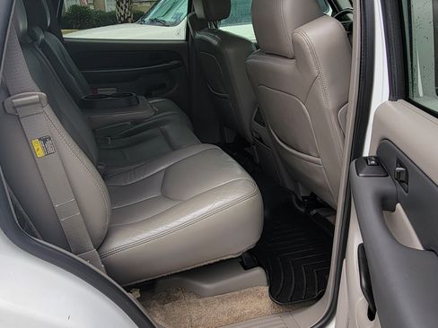 Used 2003 Chevrolet Tahoe Z71 AWD/4WD image 9