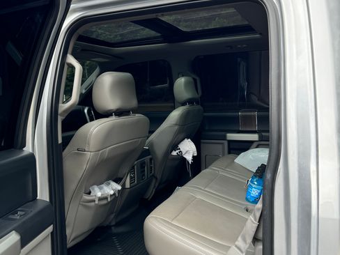 Used 2016 Ford F150 Lariat w/ Equipment Group 502A Luxury image 9