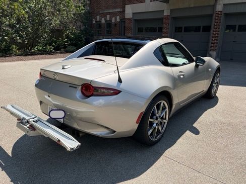 Used 2022 MAZDA MX-5 Miata RF Grand Touring w/ Weather Package RWD image 9