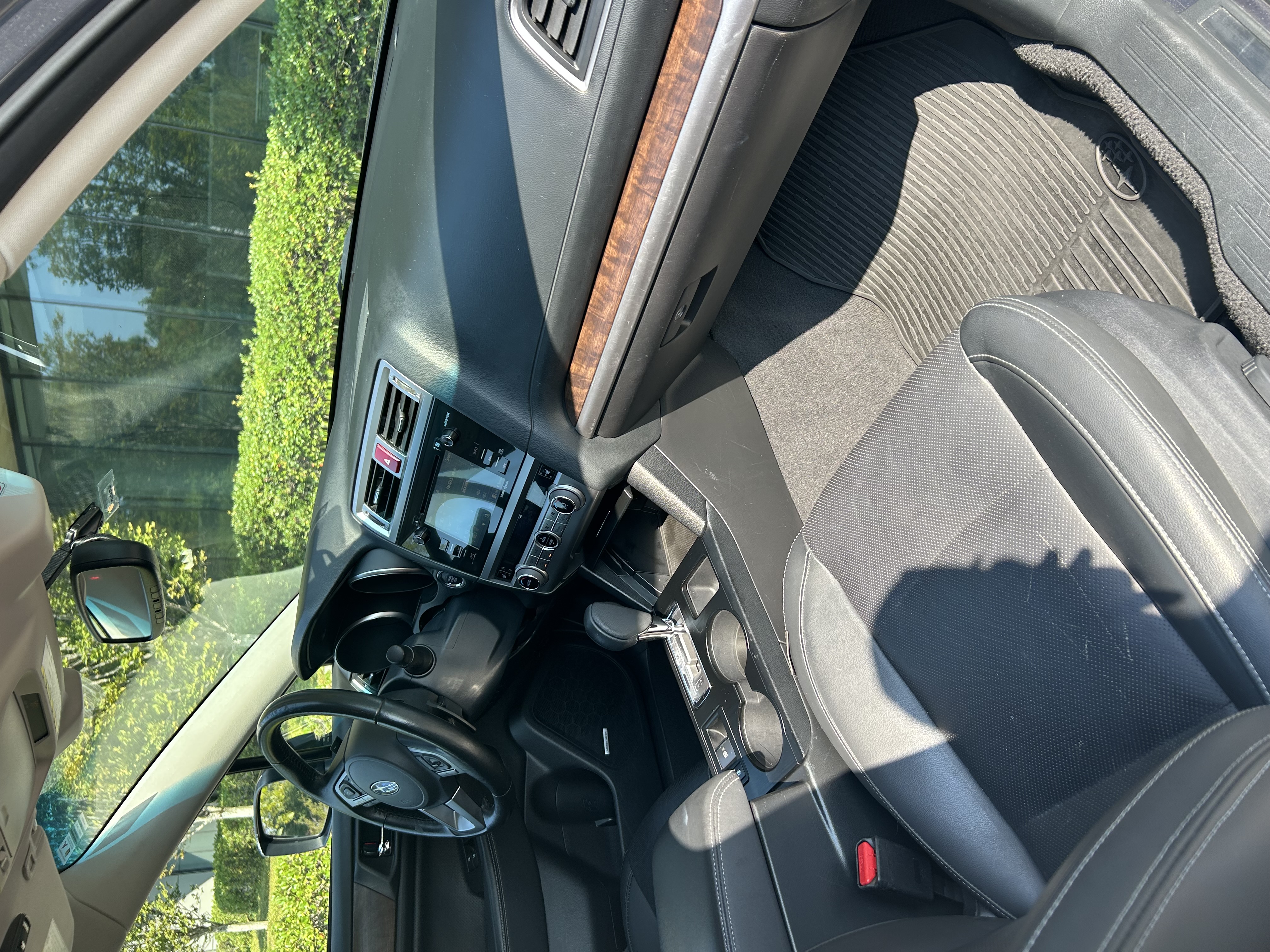 Used 2015 Subaru Outback 3.6R Limited AWD/4WD image 6