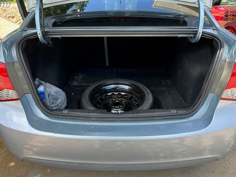 Used 2011 Chevrolet Cruze Eco image 6