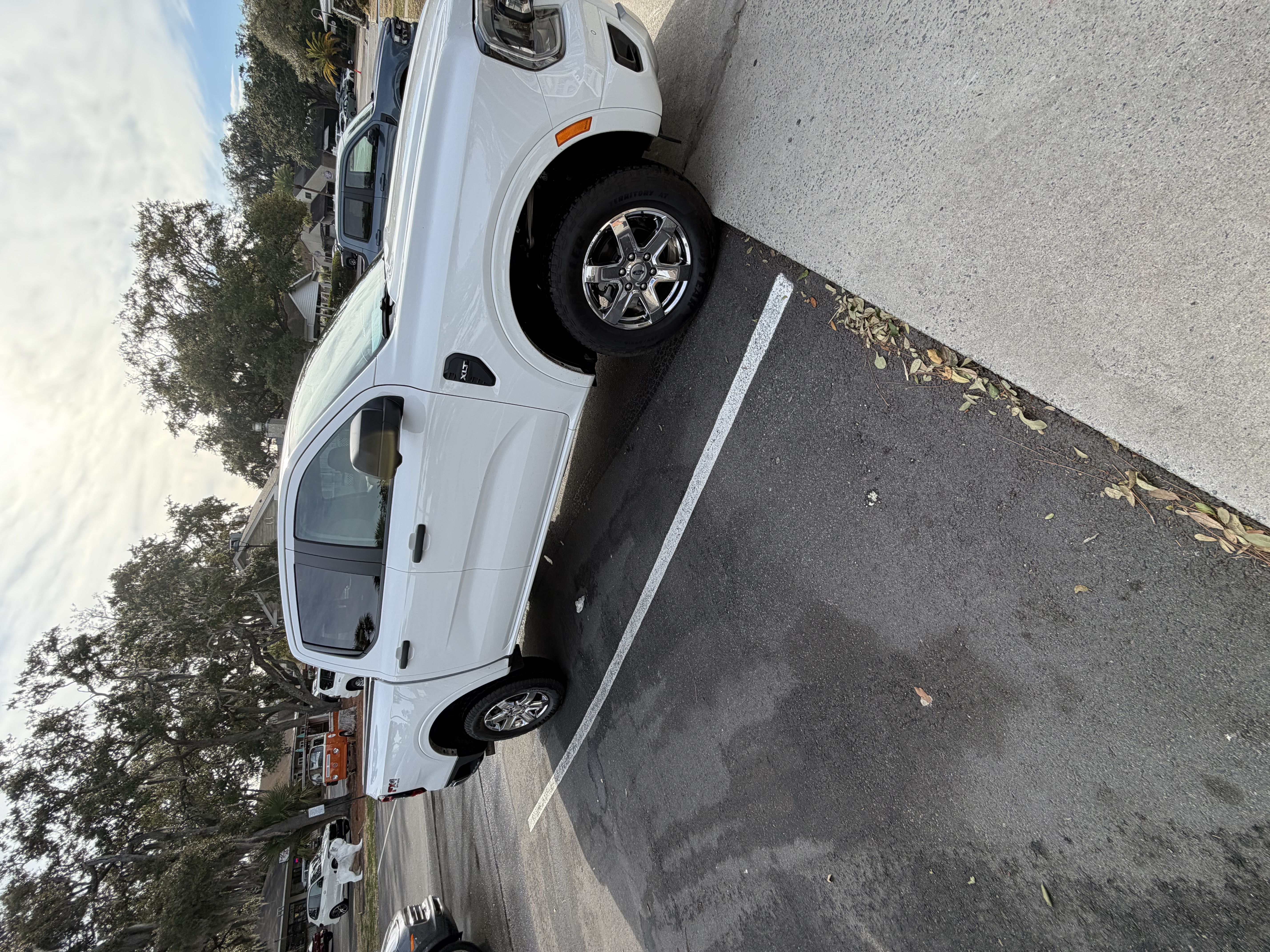 Used 2025 Ford Ranger XLT w/ FX4 Off-Road Package AWD/4WD image 13