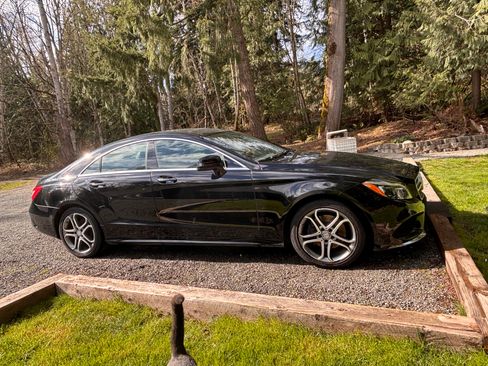 Used 2015 Mercedes-Benz CLS 400 4MATIC image 4