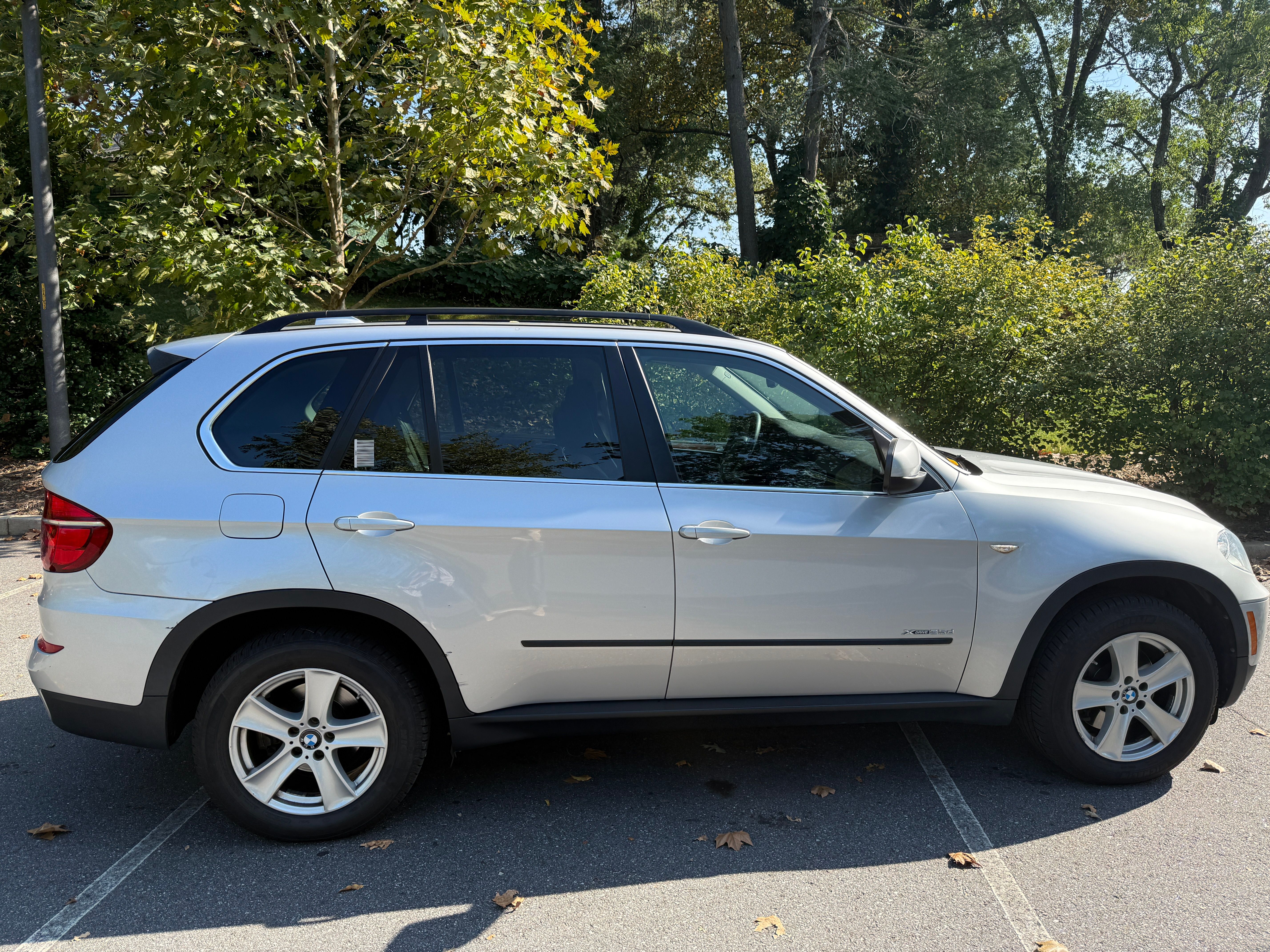 Used 2013 BMW X5 xDrive35d AWD/4WD image 1