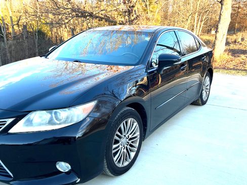 Used 2013 Lexus ES 350 w/ Luxury Pkg image 9
