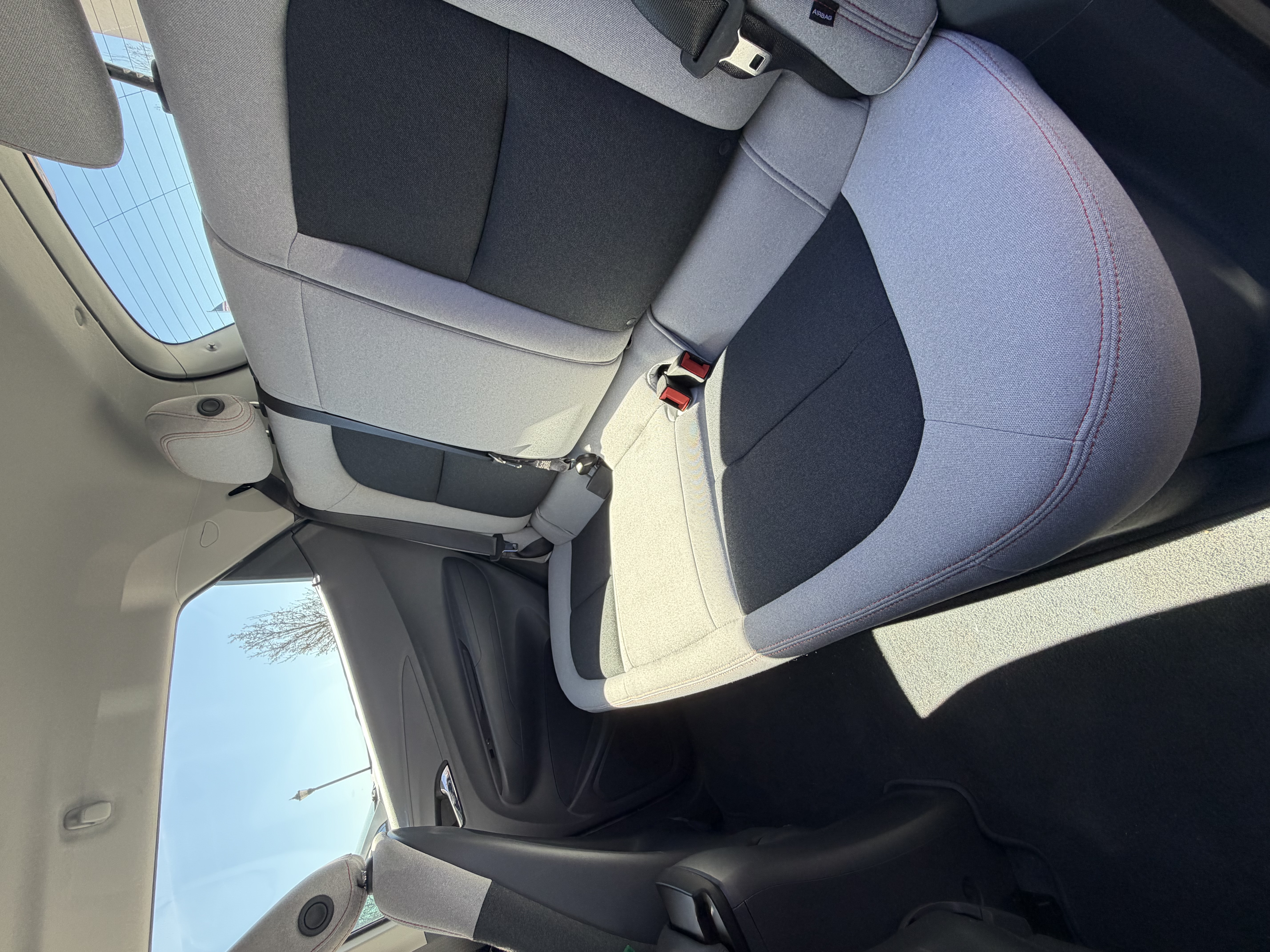 Used 2021 Chevrolet Bolt LT FWD image 11