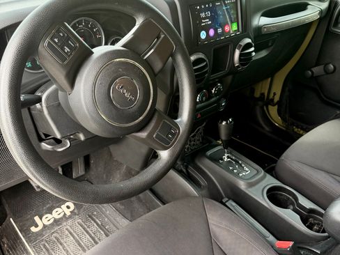 Used 2013 Jeep Wrangler Sport AWD/4WD image 5