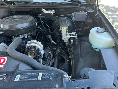 Used 1992 Chevrolet Silverado 1500 2WD Regular Cab image 15