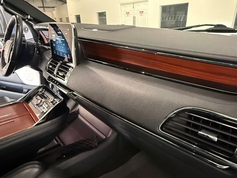 Used 2020 Lincoln Navigator Reserve w/ Equipment Group 208A Reserve AWD/4WD image 23