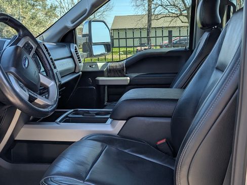 Used 2017 Ford F250 Lariat w/ Lariat Ultimate Package image 20