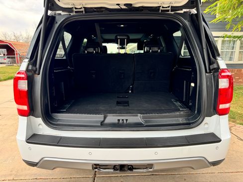 Used 2020 Ford Expedition Max XLT w/ Equipment Group 202A image 15