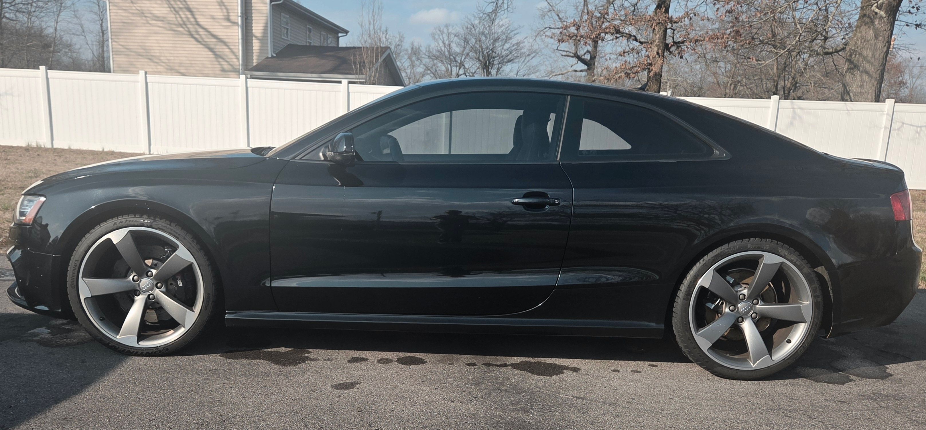 Used 2013 Audi RS 5 Coupe w/ Audi MMI Navigation Plus Pkg AWD/4WD image 1