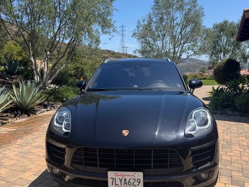 Used 2016 Porsche Macan S image 4