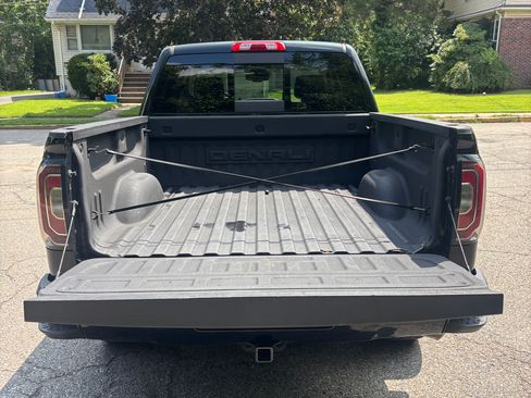 Used 2017 GMC Sierra 1500 Denali AWD/4WD image 6