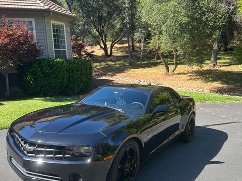 Used 2013 Chevrolet Camaro LS RWD image 8