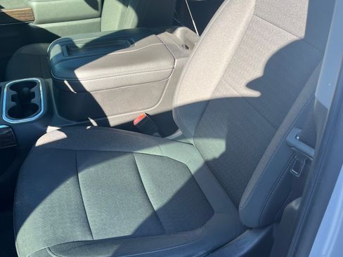 Used 2021 GMC Sierra 1500 Elevation w/ Preferred Package image 14