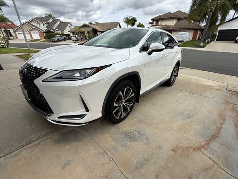 Used 2021 Lexus RX 450hL AWD w/ Premium Package image 4