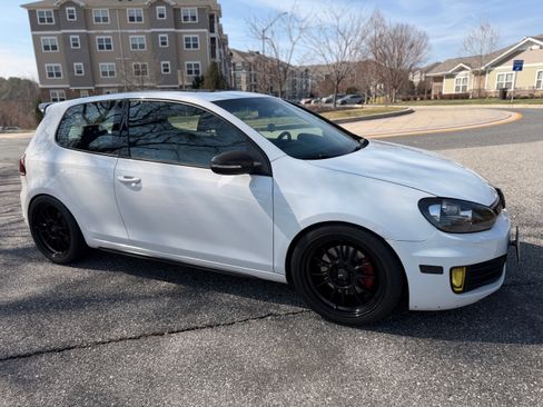 Used 2013 Volkswagen Golf 2-Door image 1