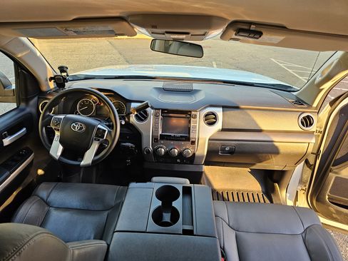 Used 2015 Toyota Tundra SR5 w/ TRD Off Road Package image 10