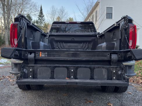 Used 2023 GMC Sierra 3500 SLE image 10