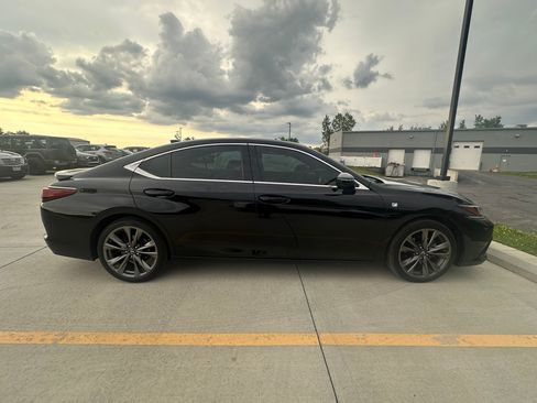 Used 2021 Lexus ES 350 F Sport w/ Accessory Package 2 FWD image 8