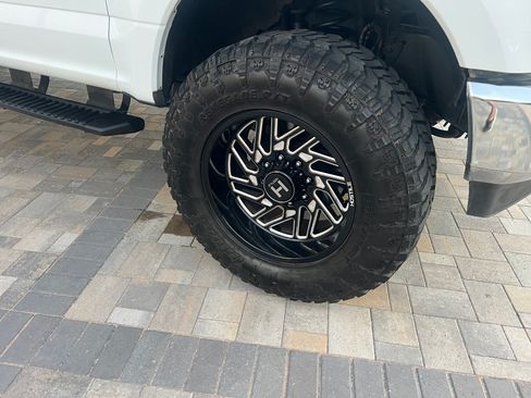 Used 2022 Ford F350 XLT w/ XLT Value Package image 10