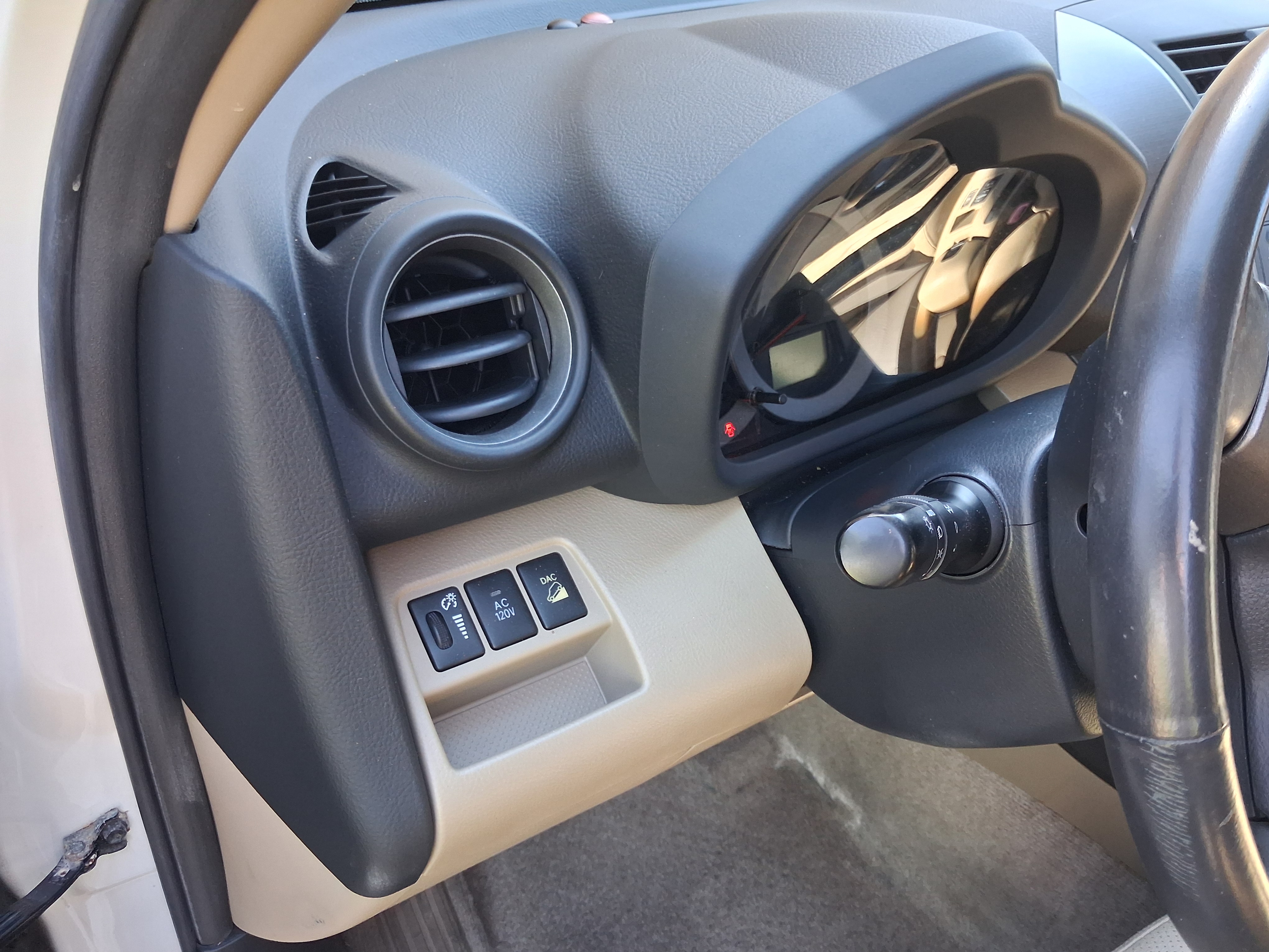 Used 2010 Toyota RAV4 Limited w/ Limited Extra Value Pkg AWD/4WD image 17