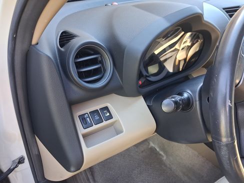 Used 2010 Toyota RAV4 Limited w/ Limited Extra Value Pkg AWD/4WD image 17