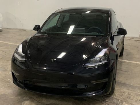 Used 2018 Tesla Model 3 Long Range image 1
