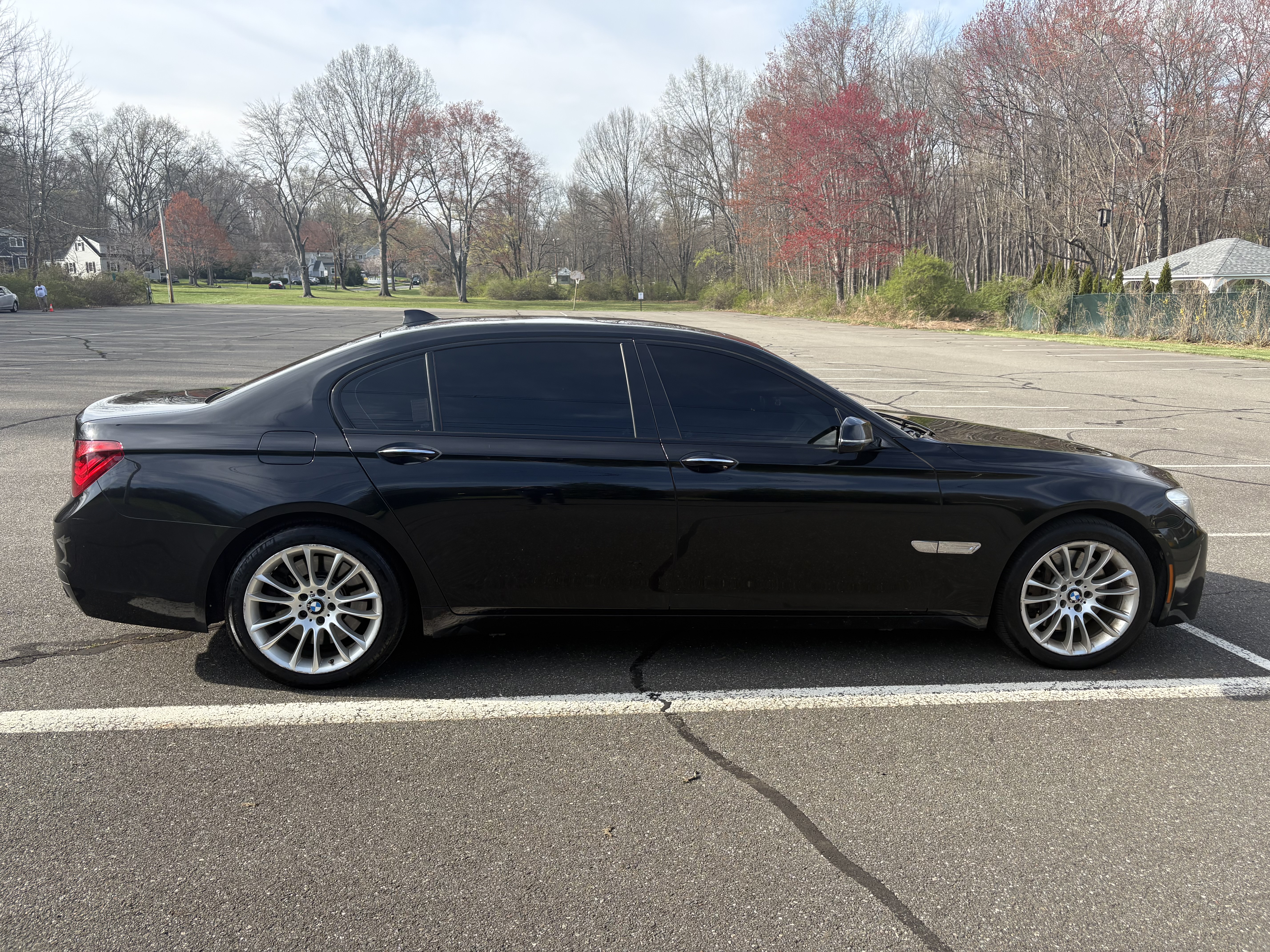 Used 2013 BMW 750Li xDrive AWD/4WD image 16
