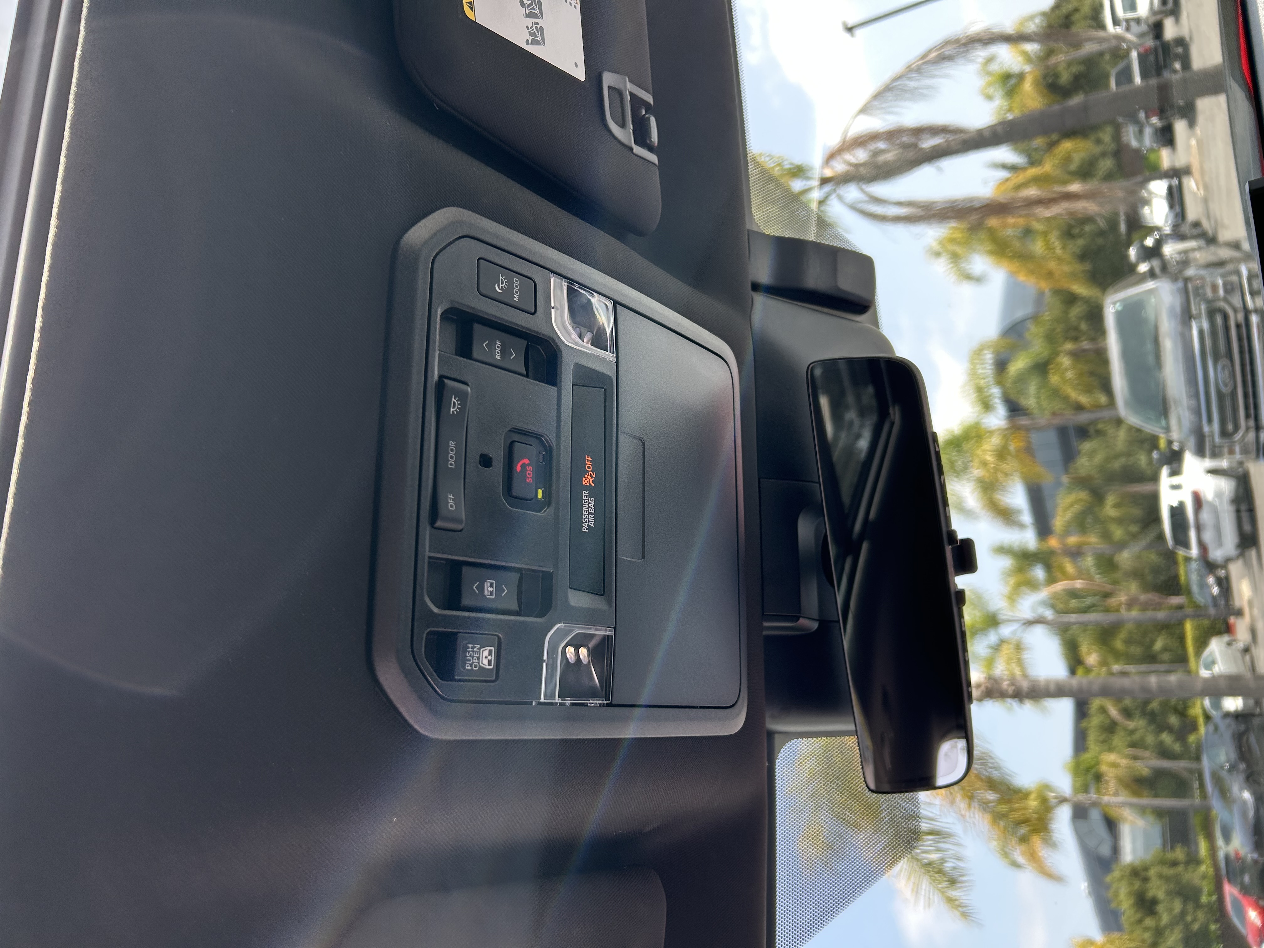 Used 2023 Toyota Tundra Platinum w/ Advanced Package AWD/4WD image 16