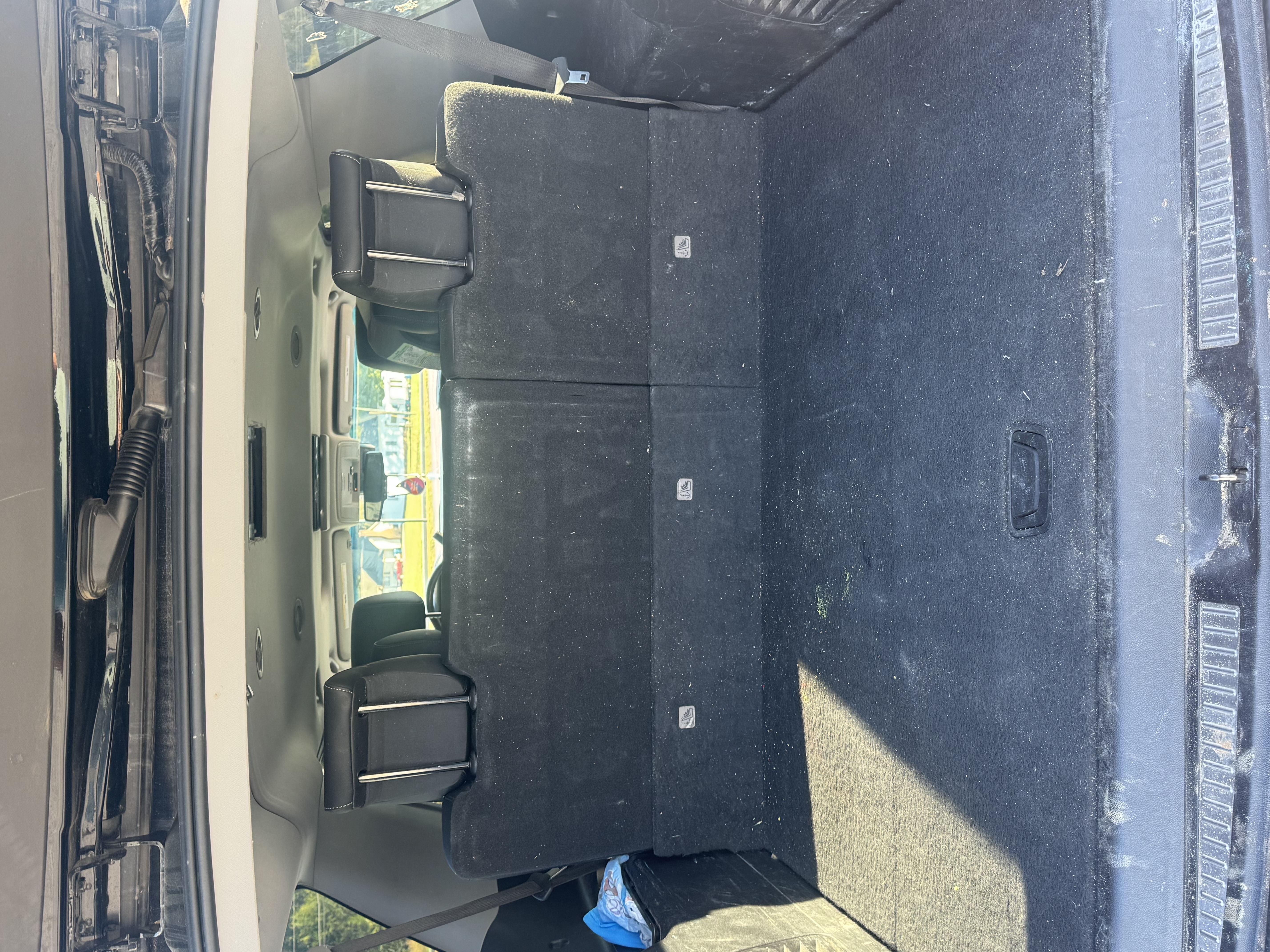 Used 2018 Chevrolet Suburban LT AWD/4WD image 8