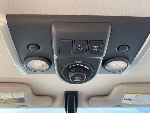 Used 2013 Toyota FJ Cruiser 4WD image 16