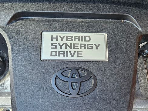 Used 2016 Toyota RAV4 XLE image 23